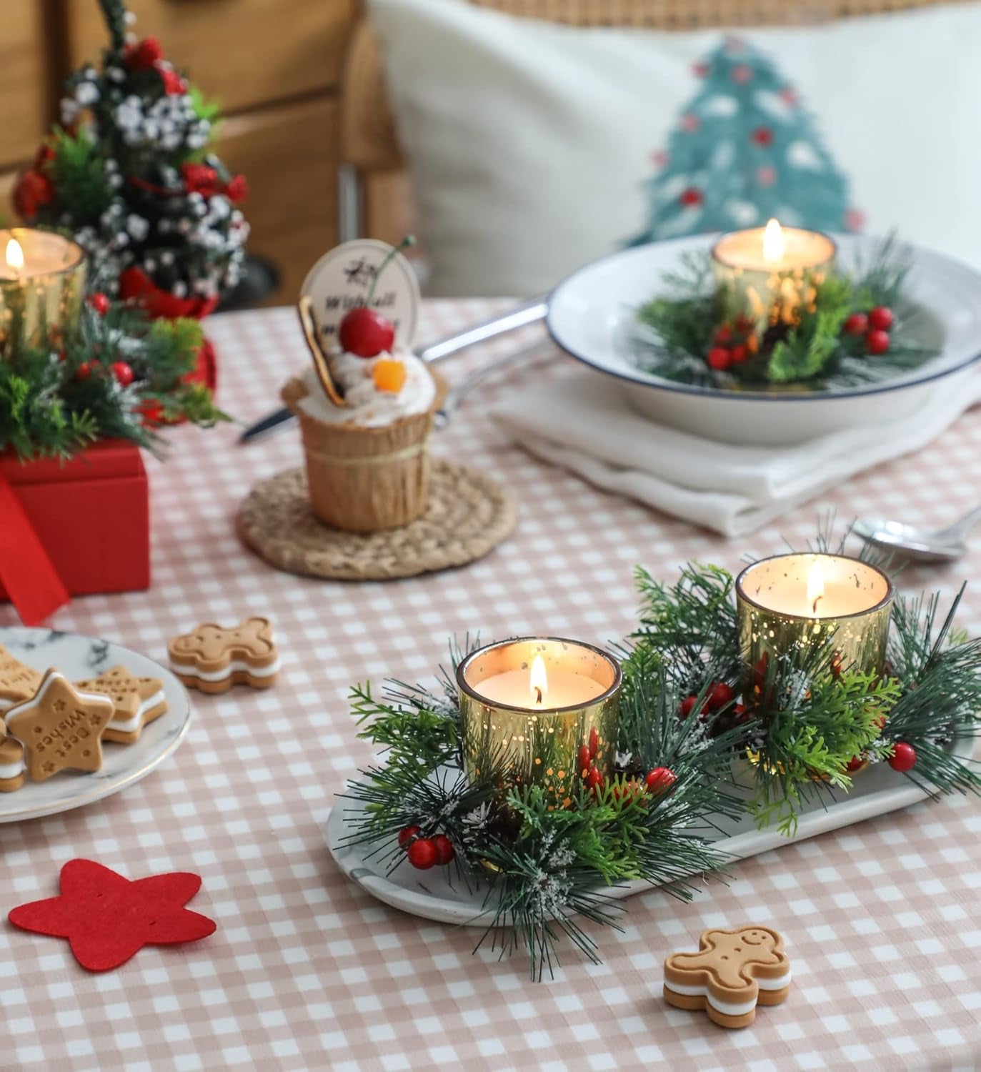 Christmas Candle Ring with Red Berry Pinecone 4 Pcs